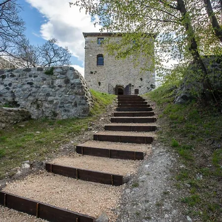 Le Torri Di Credazzo